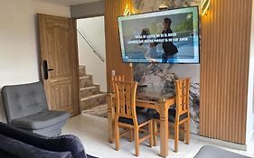 Elegante Y Amplio Apartamento